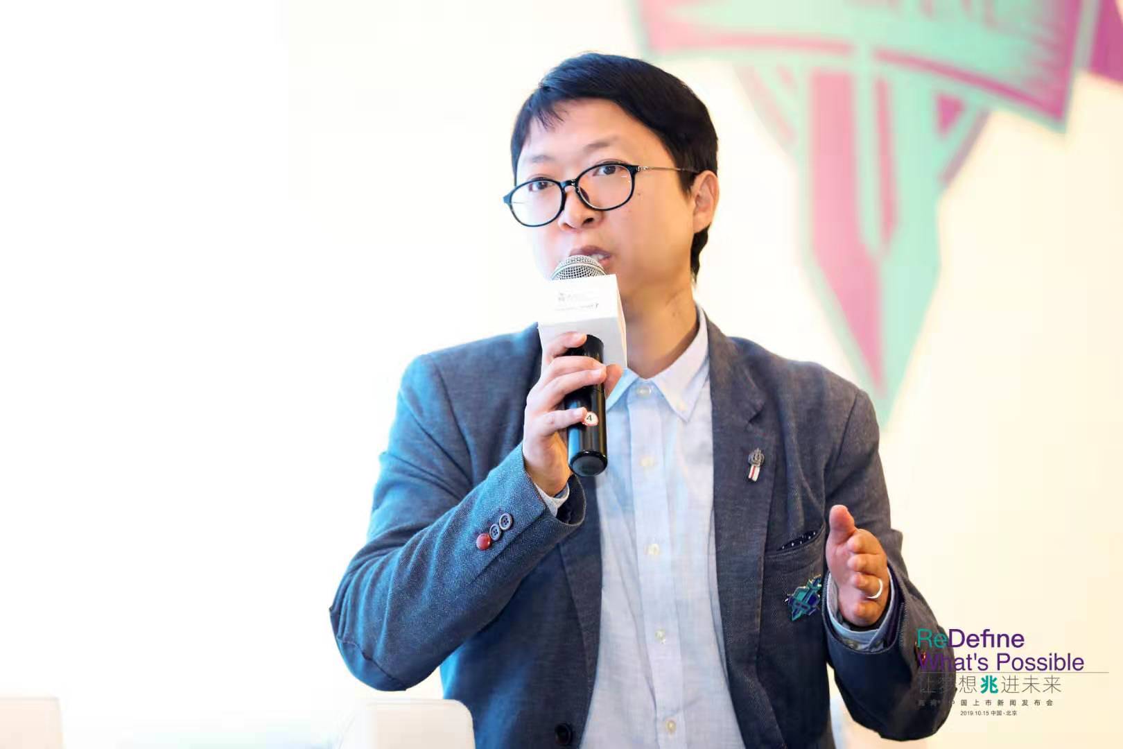 Dr hong.jpeg